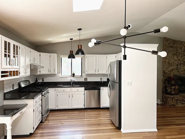 106 Bobcat Ct — Photo 6