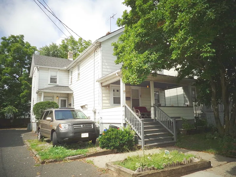 35 Fisher Ave photo 1