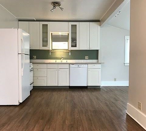 4th image of 4545 Kensington Dr