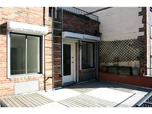 Rented by Douglas Elliman | media 21