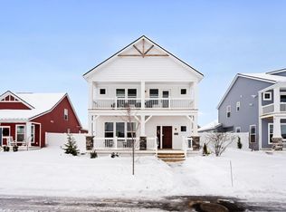 14236 Phoenix Pl, Holland, MI 49424