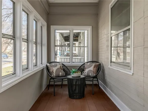 3139 McGee St, Kansas City, MO 64111