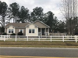 974 E McRainey Rd, Saint Pauls, NC 28384