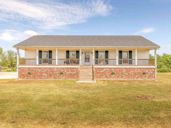 354 Country Village Dr, Raceland, LA 70394