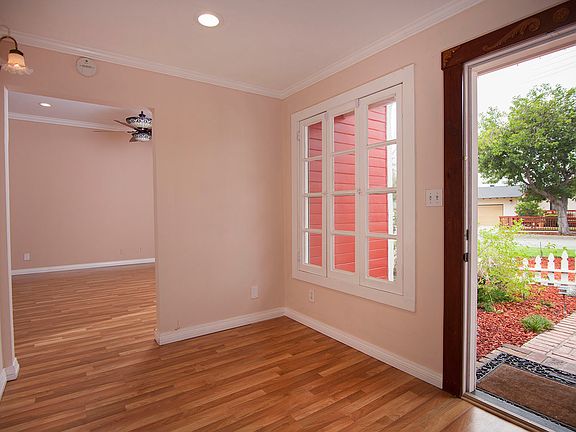 5th image of 252 S Glenwood Ave