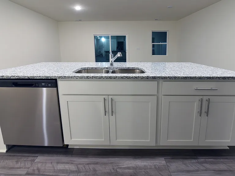 Kitchen Island w/Dishwasher