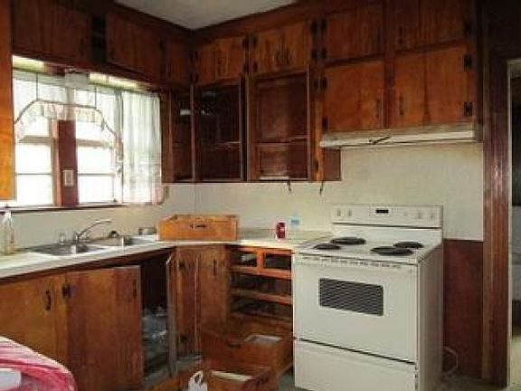 5th image of 1439 Lee St