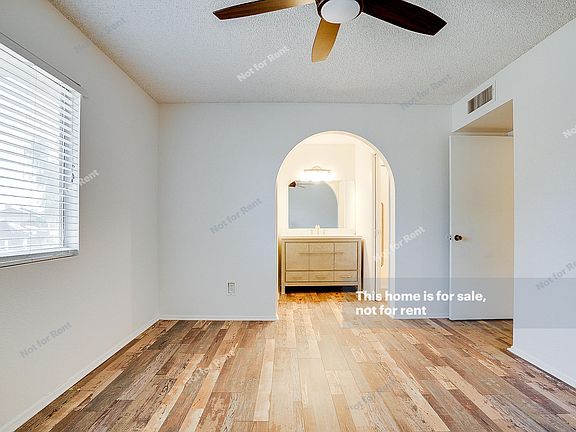4th image of 3108 E Enid Ave