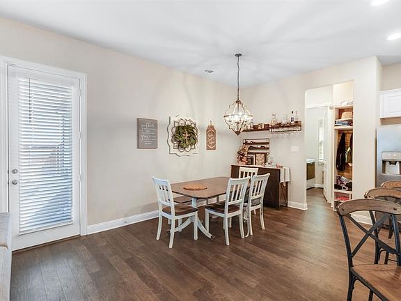 5th image of 9546 Kavik St