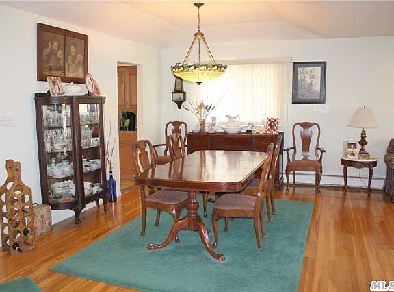 3rd image of 26 Windham Dr