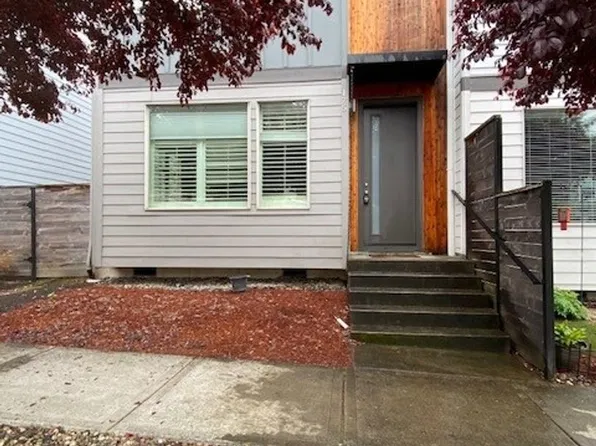 175 N 44th Pl, Ridgefield, WA 98642