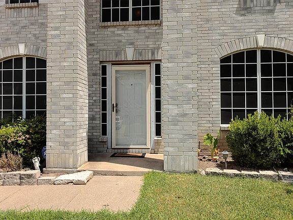 2nd image of 3520 Ponderosa Dr