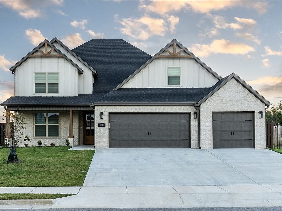 1st image of 1211 Montieri Dr