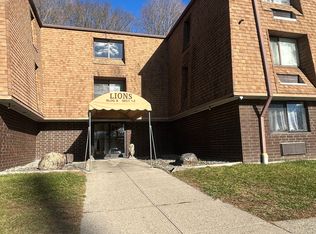 The Lions, Danbury, CT 06810