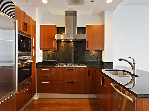 3rd image of 401 N Wabash Ave Unit 49B