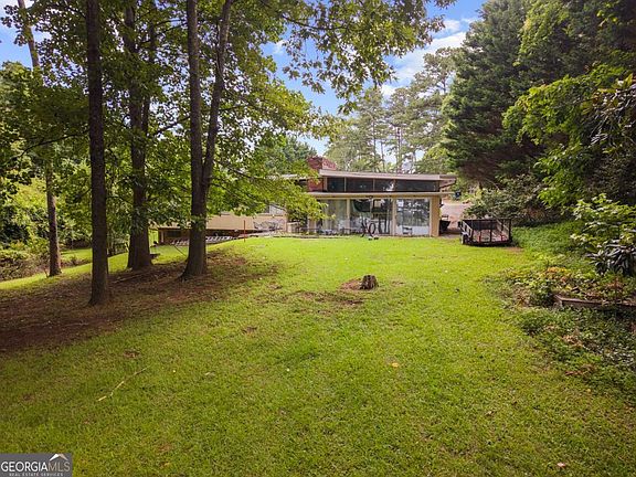 4th image of 7940 Lanier Dr