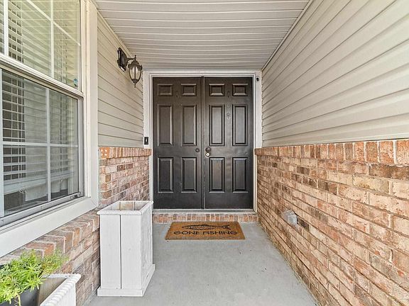 4th image of 1927 Patrician Way