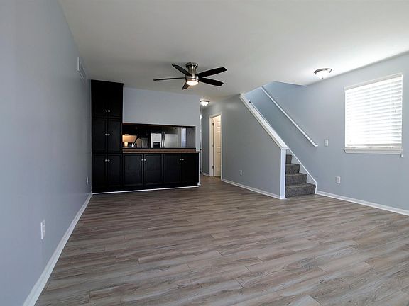 4th image of 38231 Warner Farms Dr Unit 5