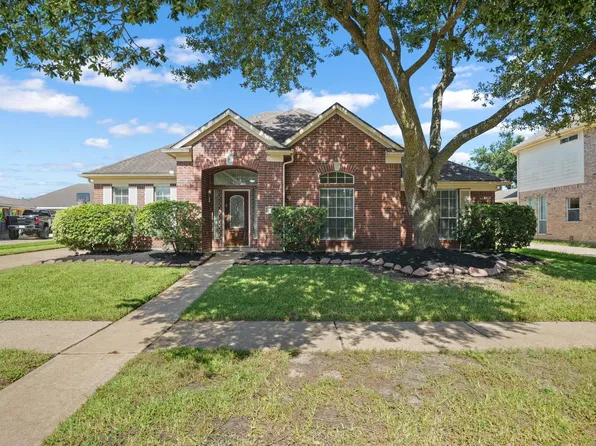 2415 Wyckchester Dr, Pearland, TX 77584