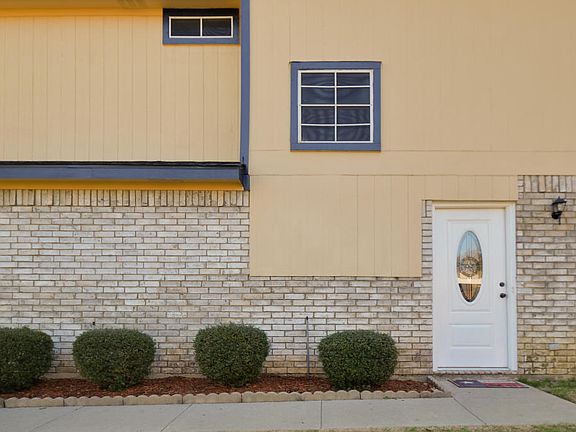 4th image of 1007 Carver Ln