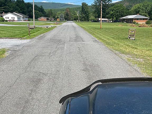 View driving into subdivisio