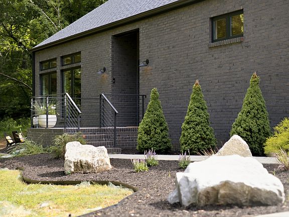 2nd image of 214 Hasty Dr