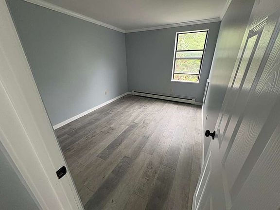 4th image of 254 Fairmont Ave #254B