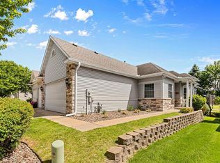 734 Gilfillan Ln, Saint Paul, MN 55127