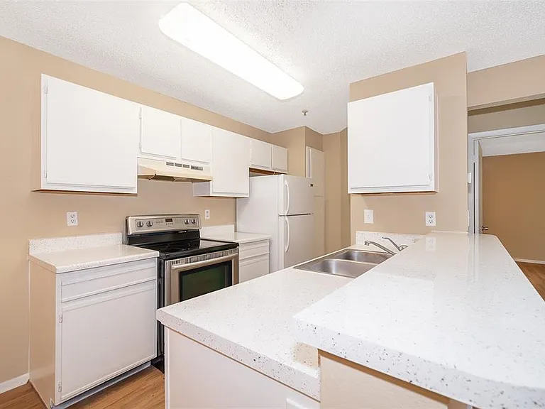 956 Salt Pond Pl #306 — Photo 10