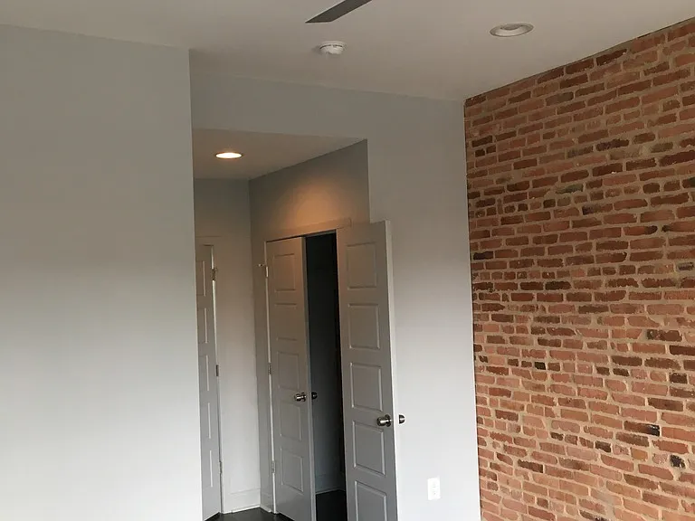 227 S East Ave — Photo 27