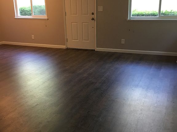 3rd image of 219 Watson Dr APT 2