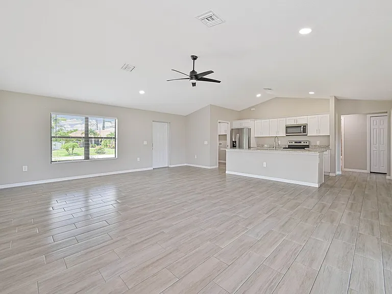 8353 Trillium Rd — Photo 11