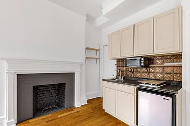 Rented by Lexiti Realty Corp