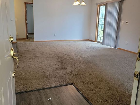 3rd image of 2209 Cattail Way