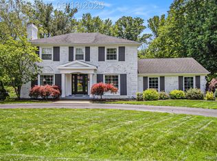 9875 Island Dr, Grosse Ile, MI 48138