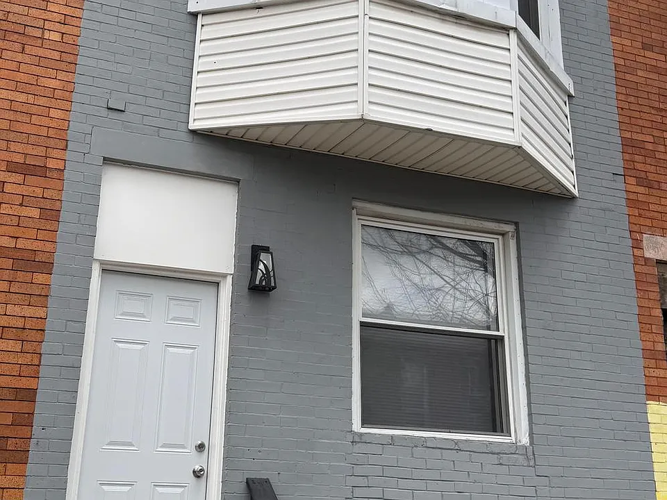 2606 W Fairmount Ave