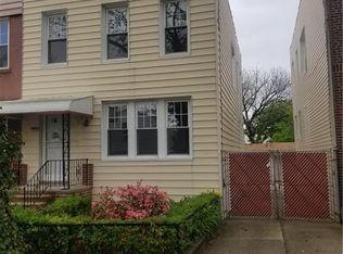 292 Logan Ave, Bronx, NY 10465