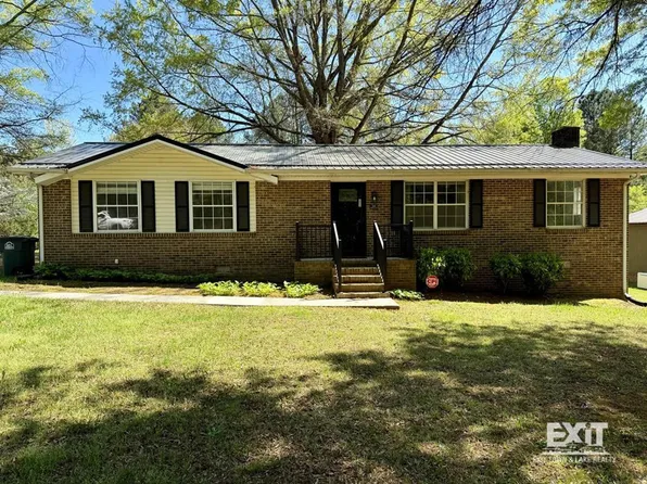 105 Marrow St, Clarksville, VA 23927