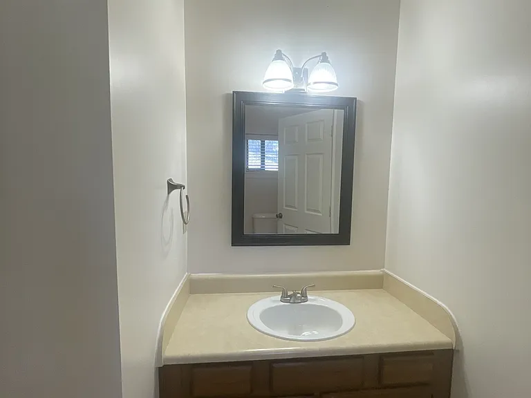 Deer Run Apartments — Photo 35