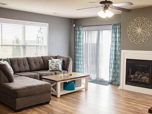 5th image of 2725 Elm Creek Dr
