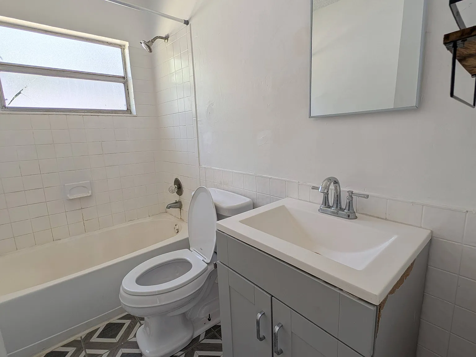 2 bed, 550 sqft, $1,250 — Photo 4