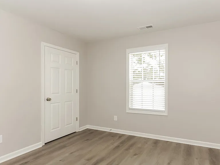 2707 Oasis Ln — Photo 12