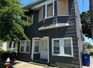3233 W 56th St, Cleveland, OH