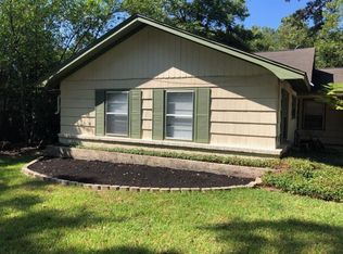 1507 N Roberson St, Conroe, TX 77301