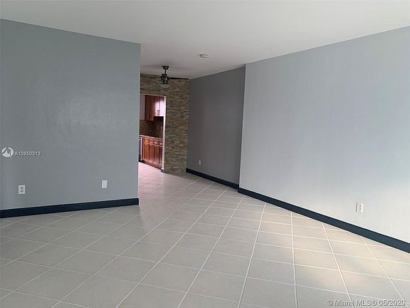 3rd image of 141 S Shore Dr APT 2