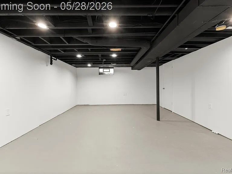 1313 Royal Ave — Photo 23
