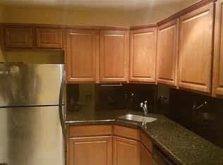 3105 Oakland Shores Dr #J102, Fort Lauderdale, FL 33309