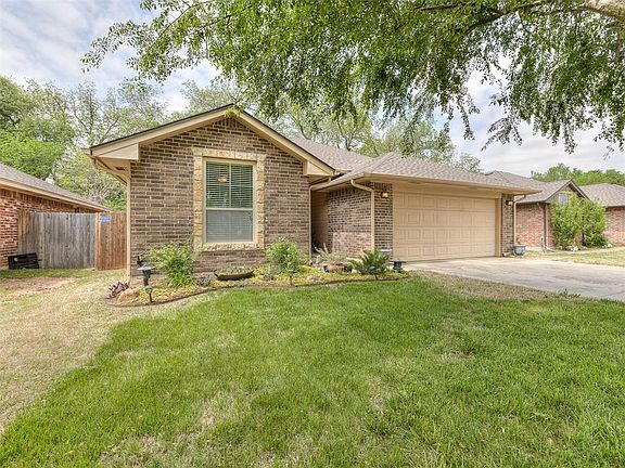 4th image of 2924 Woodcrest Creek Dr