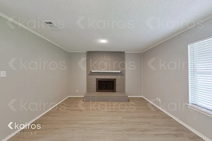 7148 Misty Meadow Dr S — Photo 3