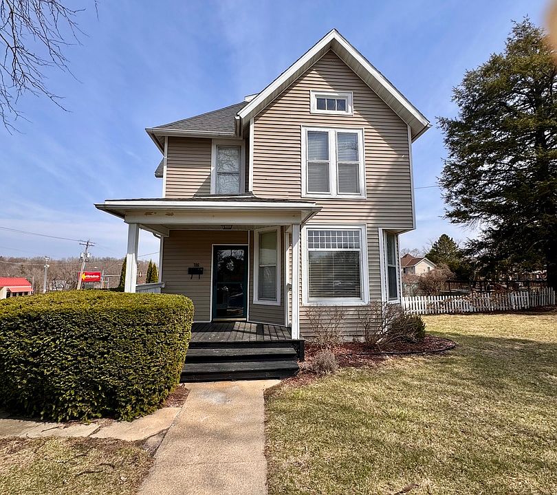 1st image of 706 S Hennepin Ave